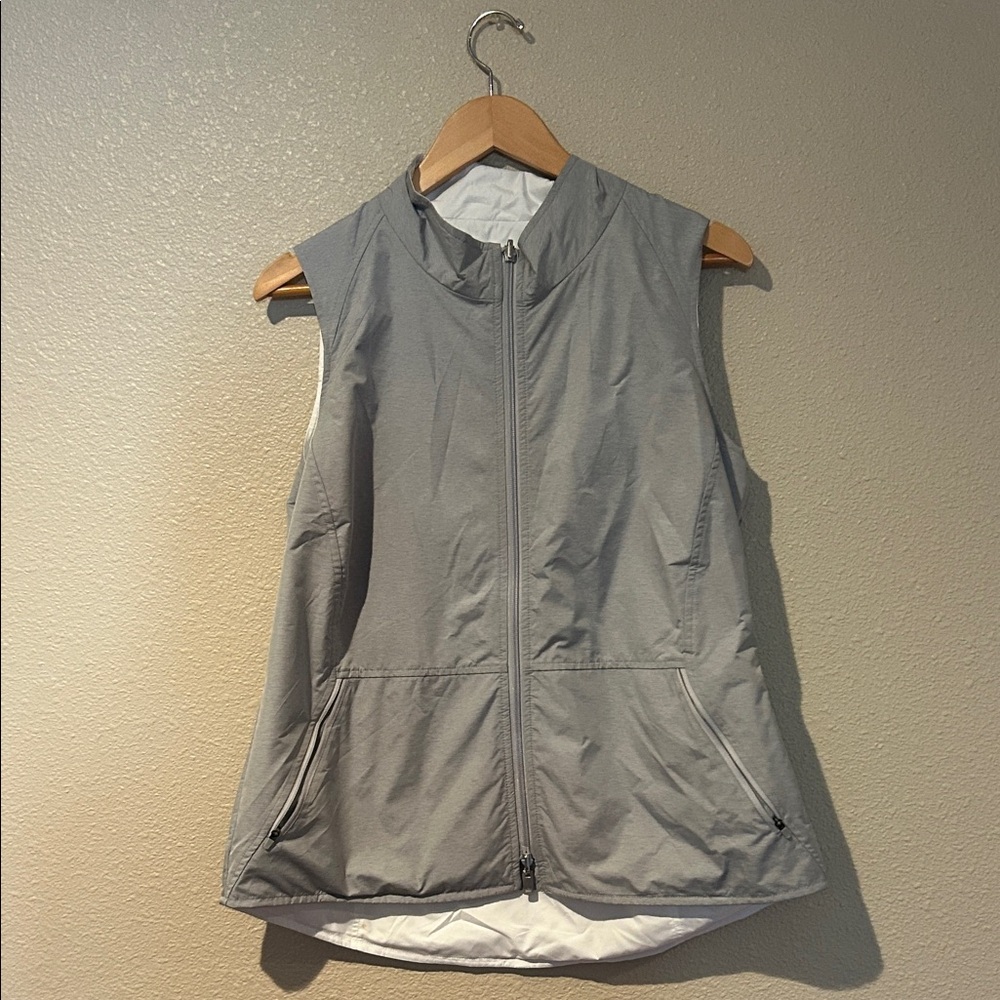 Light Gray Sleeveless Zip-Front Women's Vest